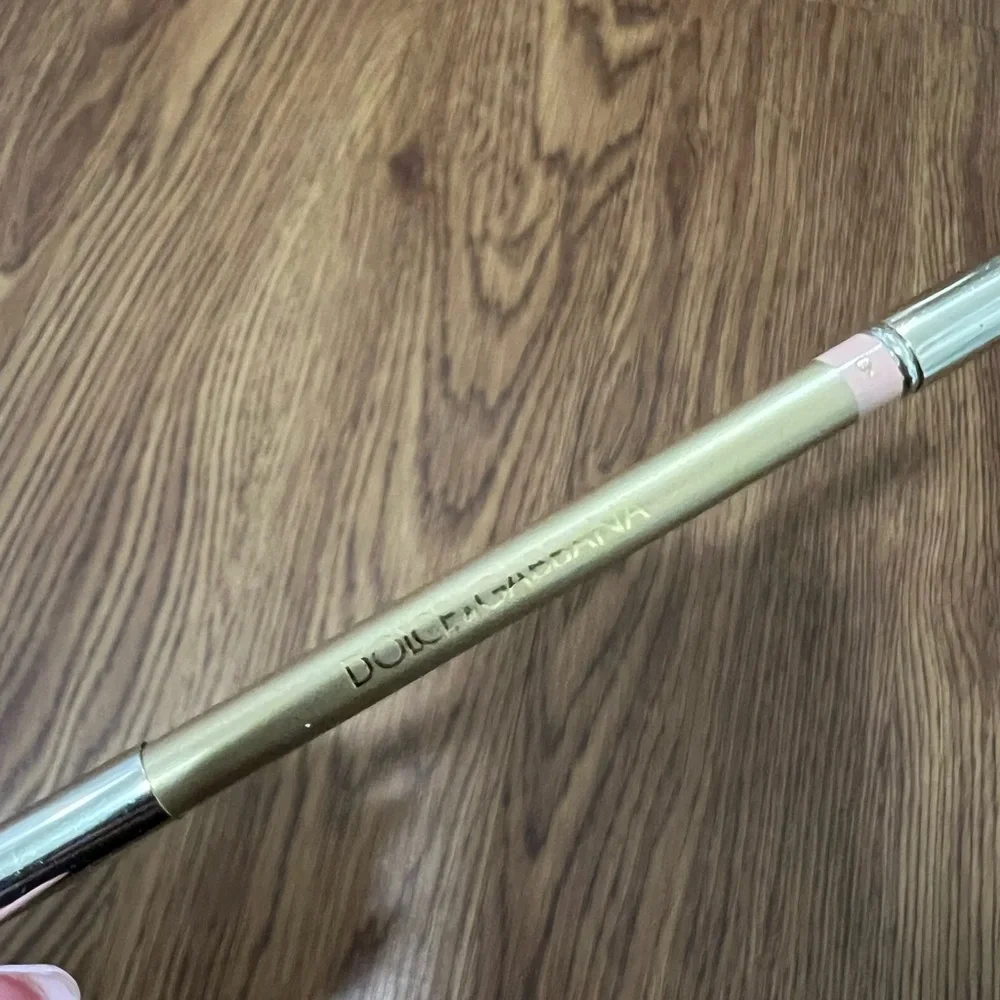 Dolce & Gabbana The Eyeliner Crayon Intense Platinum 6